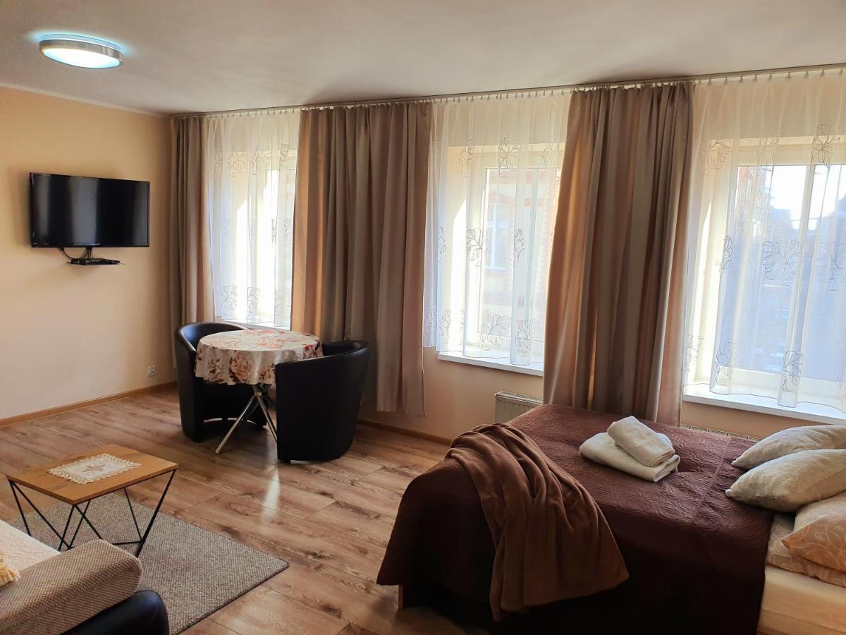 Aparthouse Apartamenty Centrum - In The City Center Near The Train Station Katowice Exteriör bild