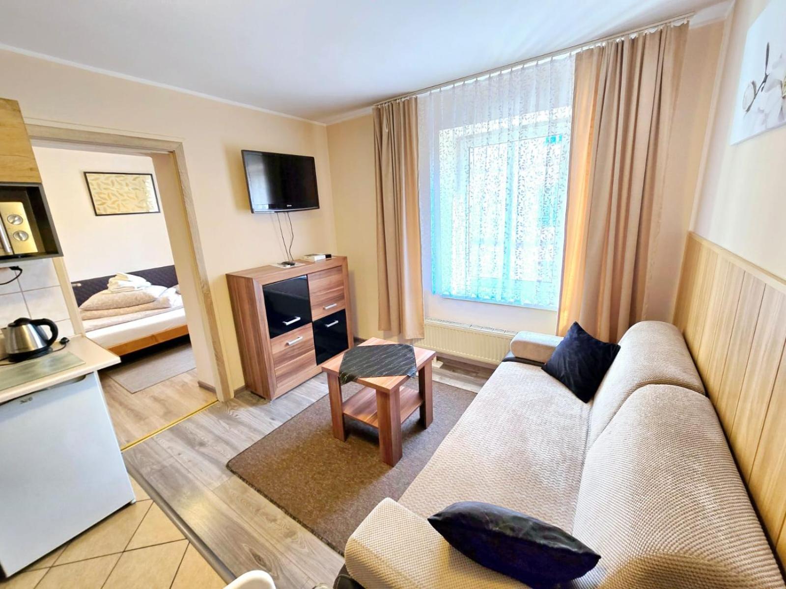 Aparthouse Apartamenty Centrum - In The City Center Near The Train Station Katowice Rum bild